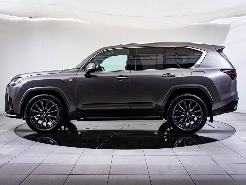 Used 2022 Lexus LX 600 F Sport image 5