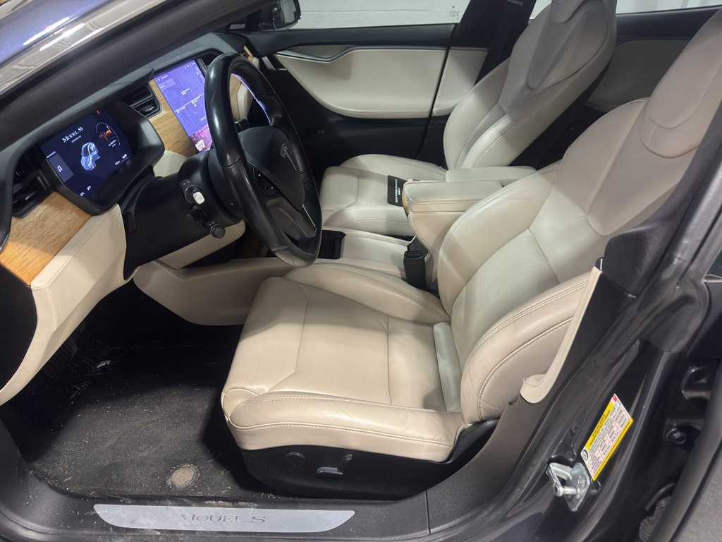 Used 2020 Tesla Model S Long Range Plus image 7
