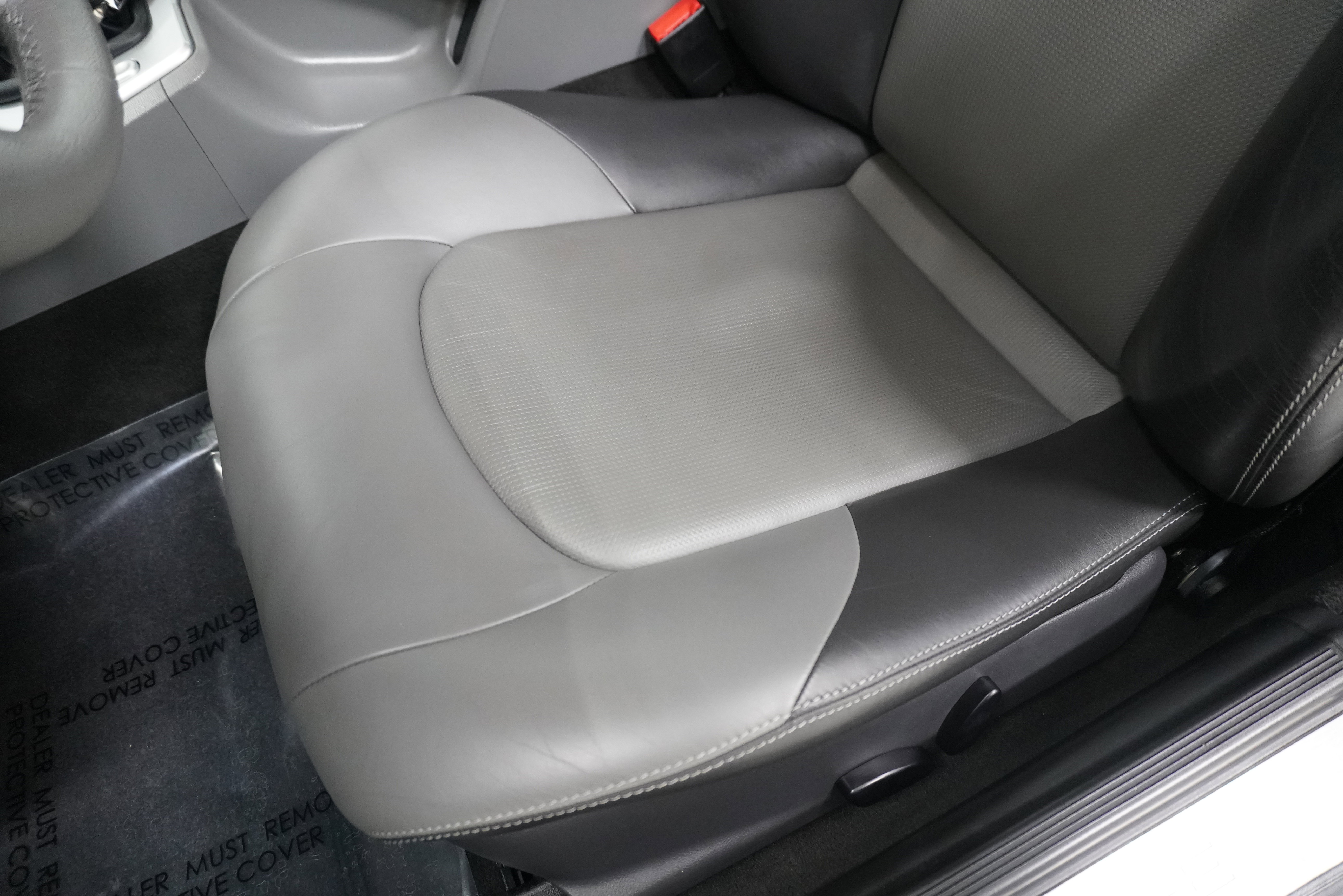 Used 2004 Chrysler Crossfire Coupe image 12