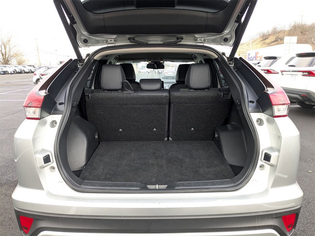 Used 2024 Mitsubishi Eclipse Cross SE image 32