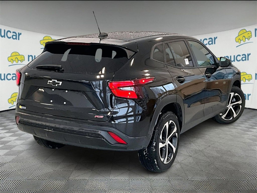 Used 2024 Chevrolet Trax RS image 6
