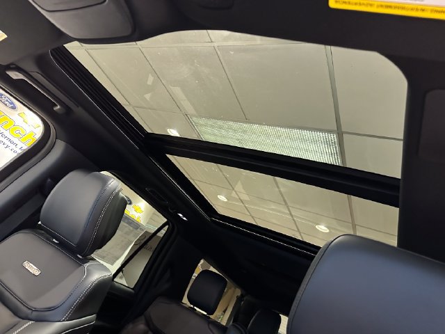New 2027 Ford Expedition Max Platinum w/ Stealth Appearance Package AWD/4WD image 4