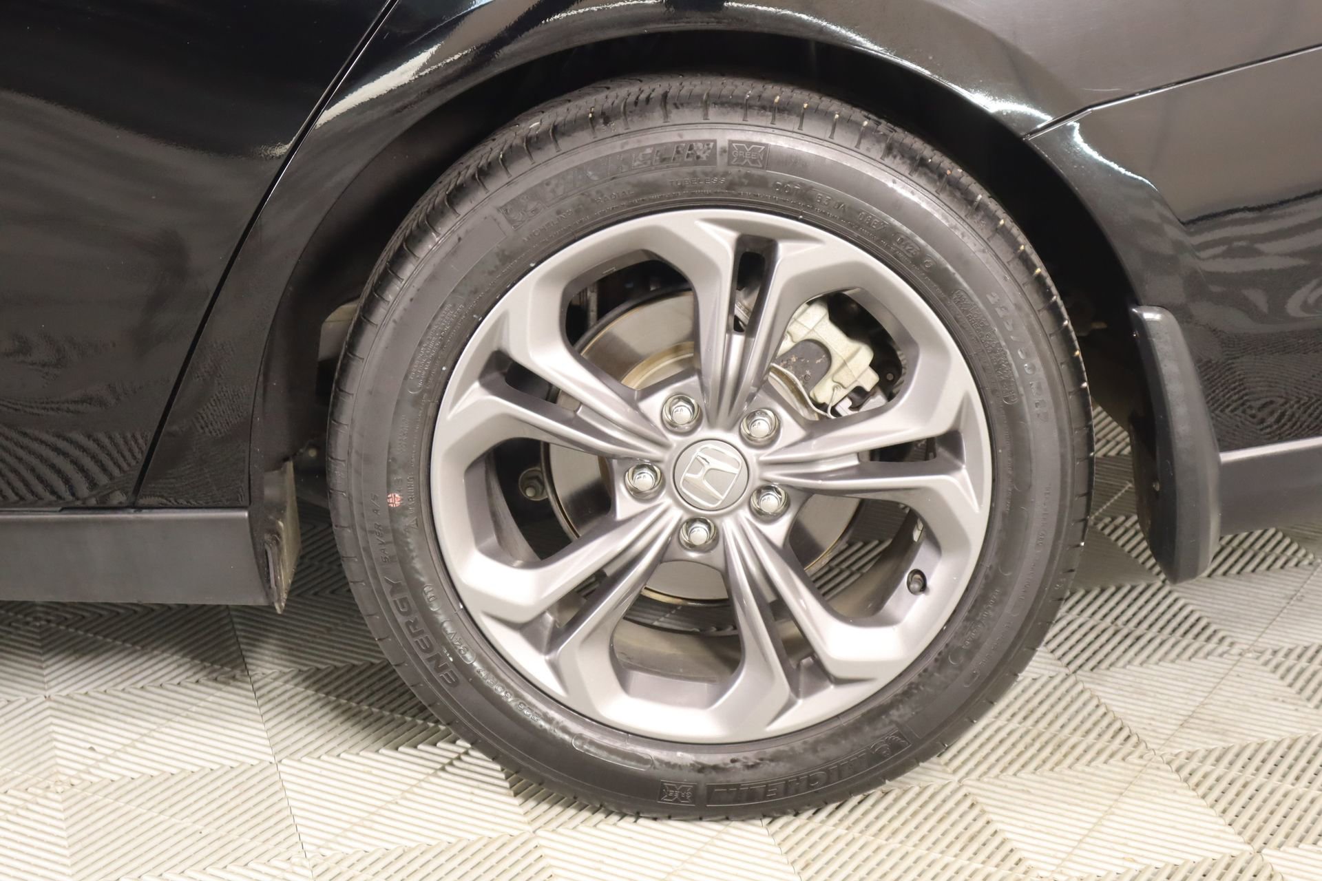 Used 2023 Honda Accord EX image 19