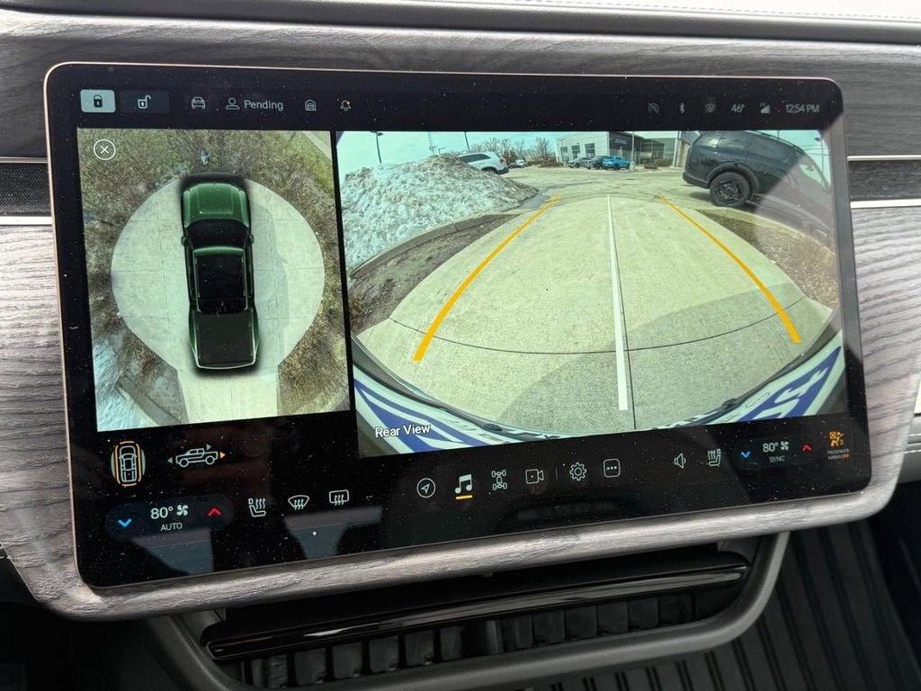 Used 2025 Rivian R1T Adventure image 17