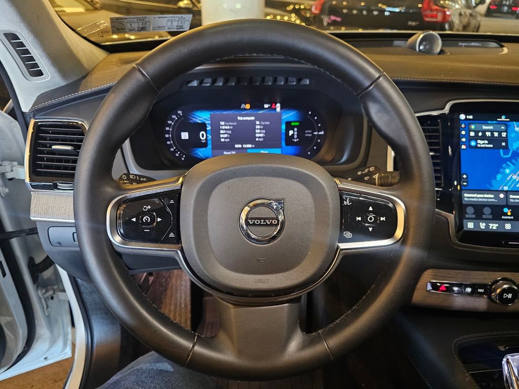 Certified 2024 Volvo XC90 T8 Ultimate w/ Lounge Package image 21