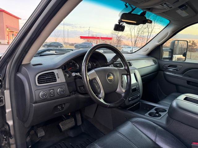 Used 2013 Chevrolet Silverado 2500 LTZ w/ LTZ Plus Package image 18