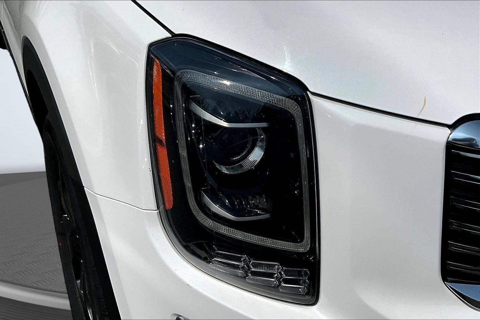 Used 2021 Kia Telluride EX FWD image 32