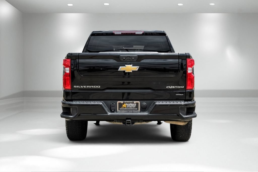 Used 2022 Chevrolet Silverado 1500 Custom w/ Safety Confidence Package AWD/4WD image 7