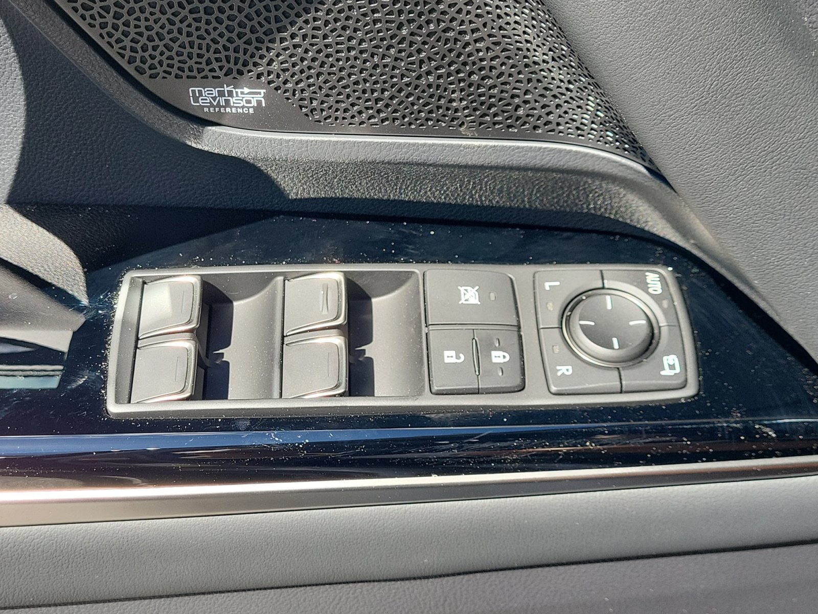 New 2026 Lexus LX 700h Luxury w/ Appearance Package AWD/4WD image 18