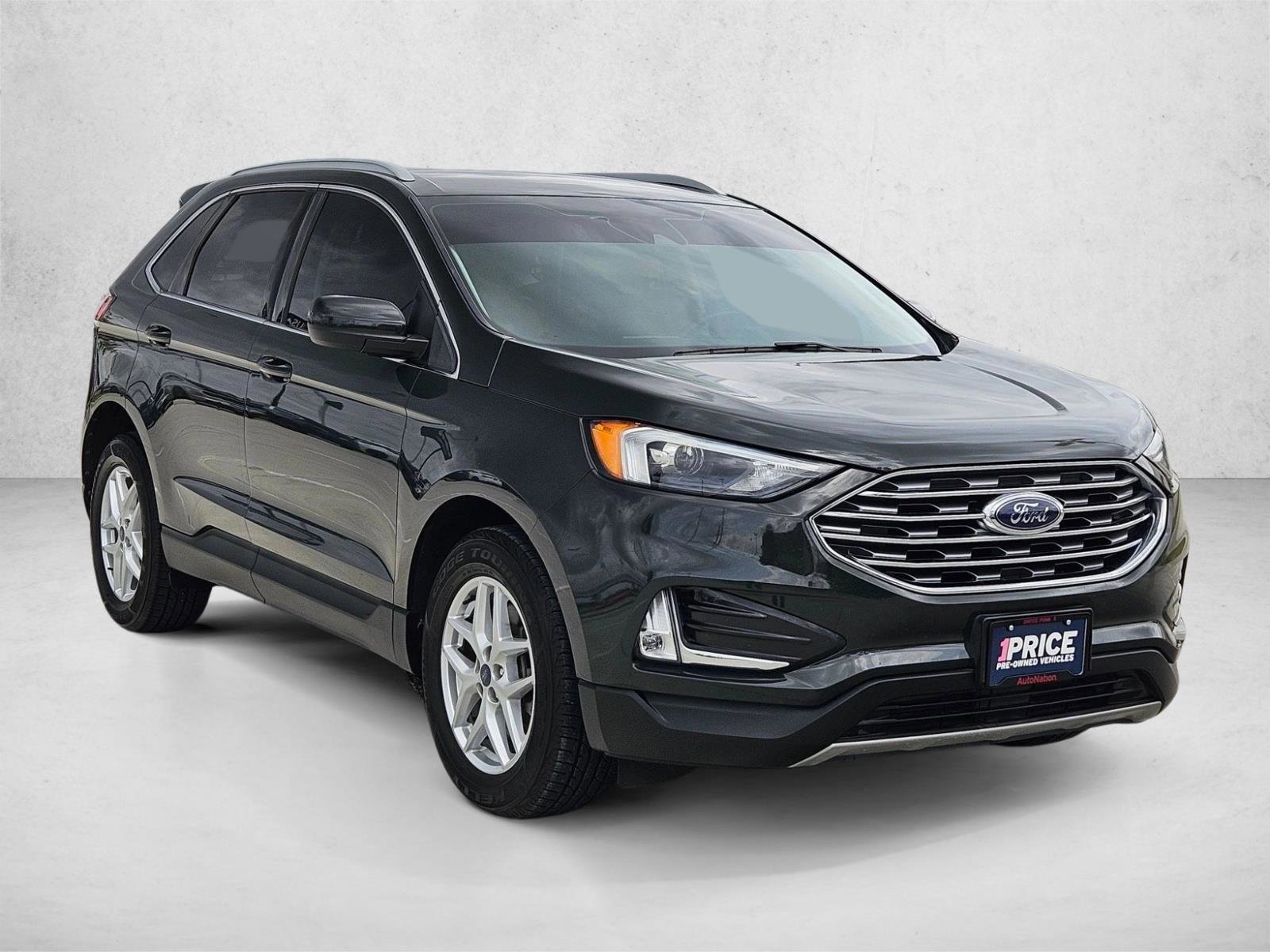 Used 2022 Ford Edge SEL w/ Convenience Package AWD/4WD image 3