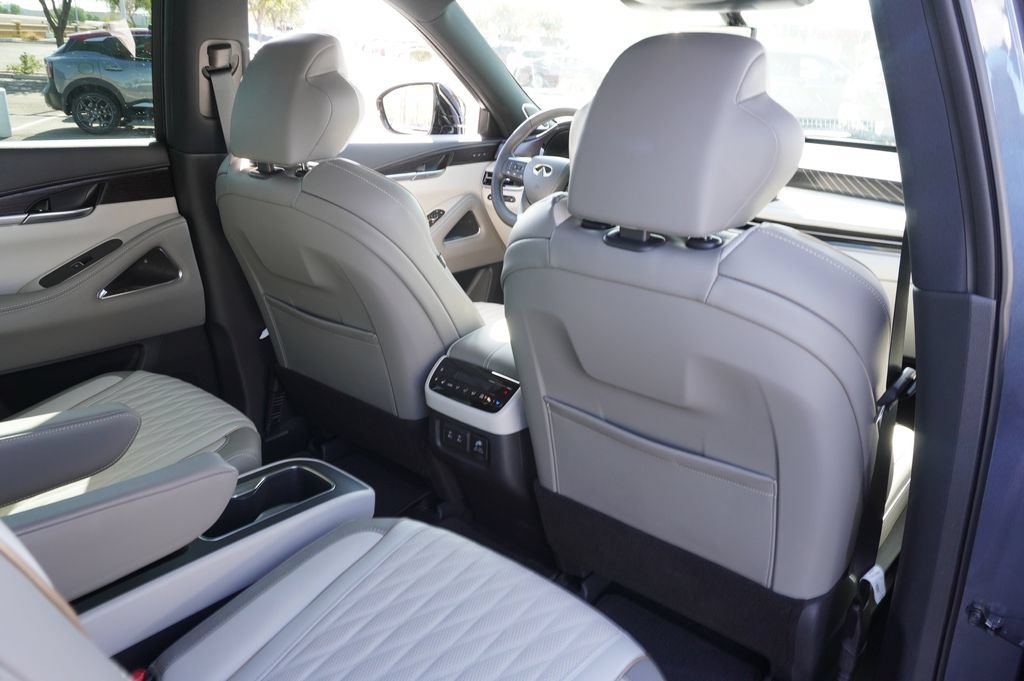 Used 2026 INFINITI QX60 Autograph w/ Dark Cargo Package AWD/4WD image 11