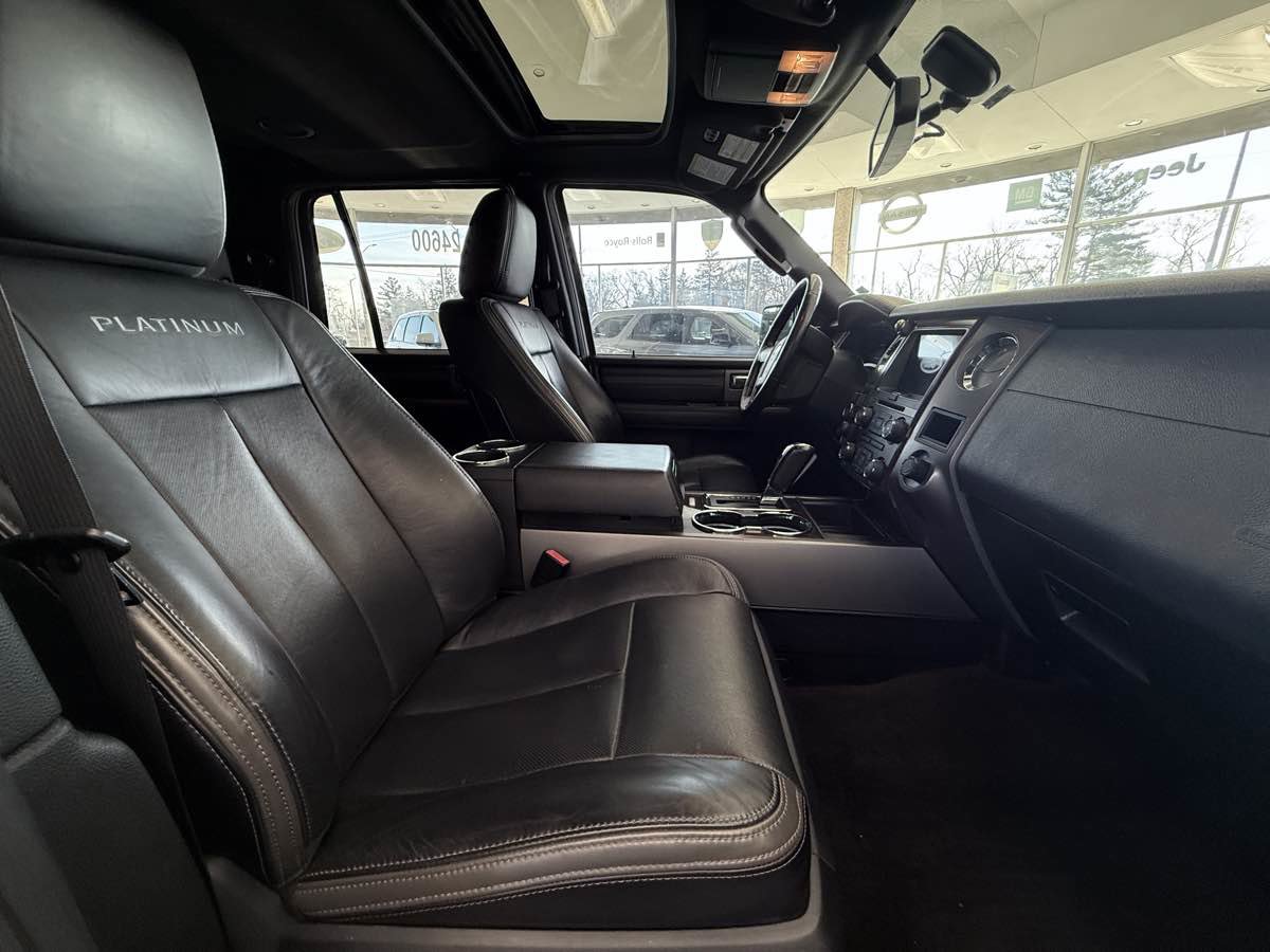 Used 2016 Ford Expedition EL Platinum image 32