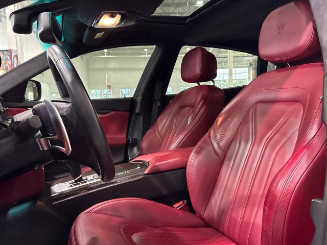 Used 2016 Maserati Quattroporte S image 8