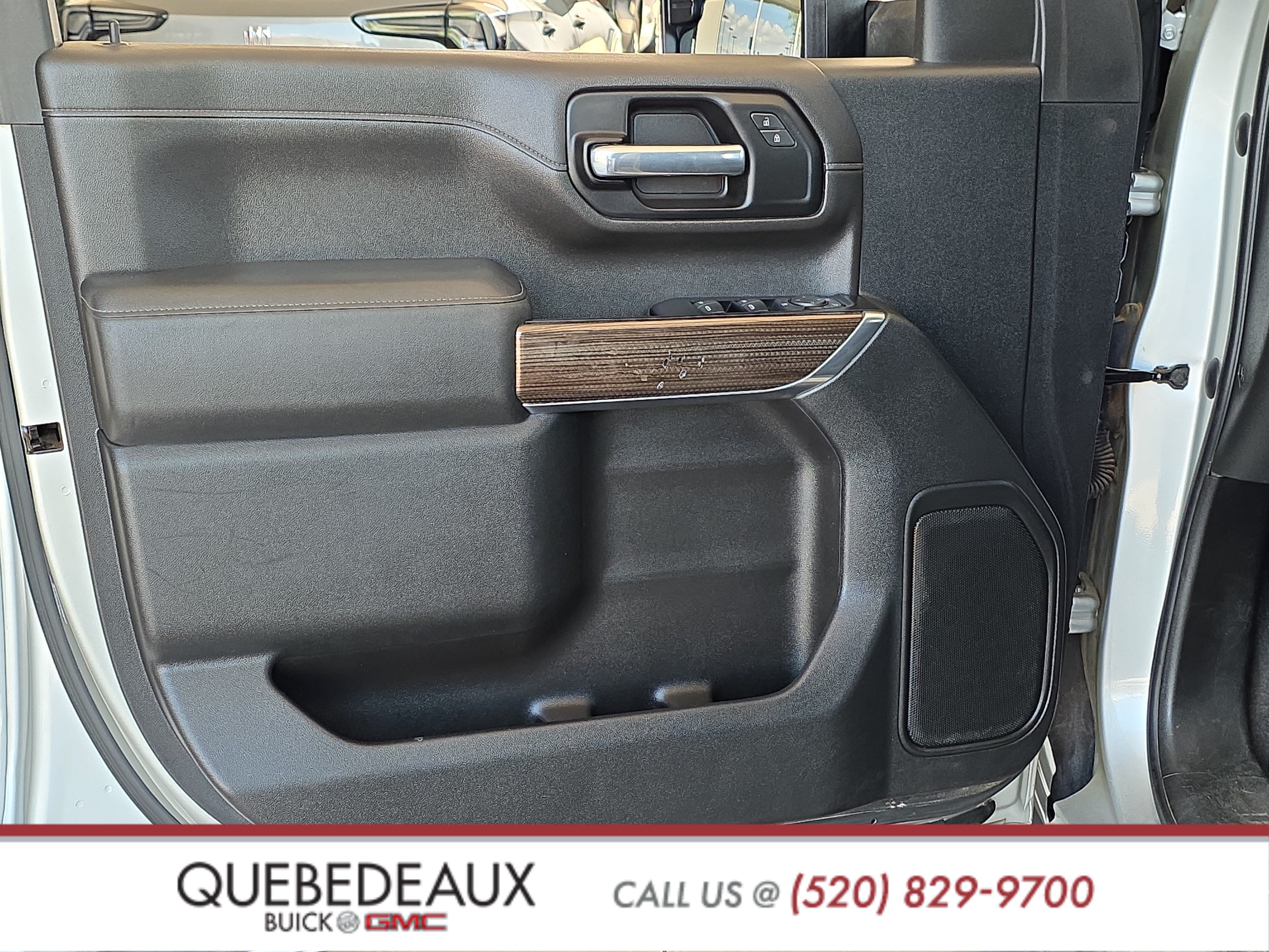 Used 2020 Chevrolet Silverado 2500 LT w/ Advanced Trailering Package AWD/4WD image 9