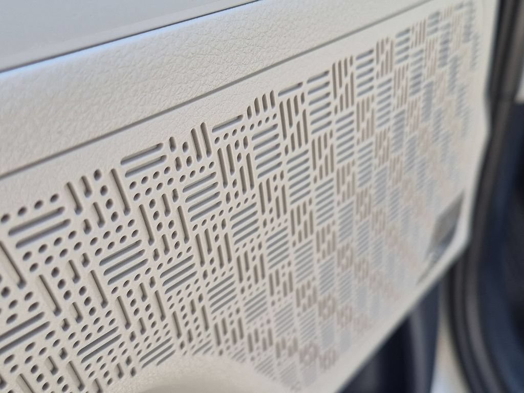 New 2026 Kia Carnival SX Prestige FWD image 25