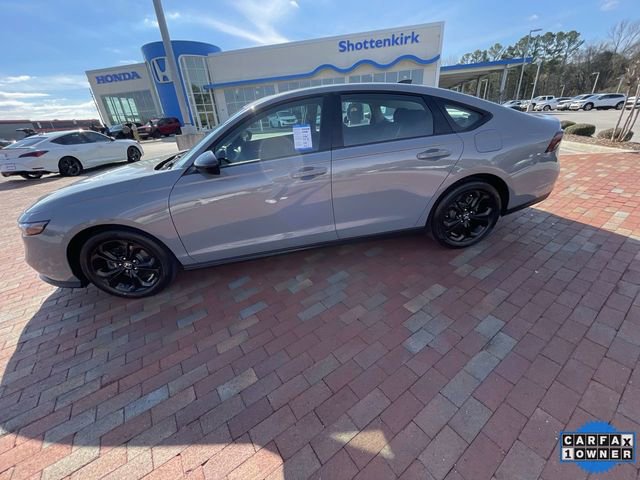 Certified 2025 Honda Accord SE image 30