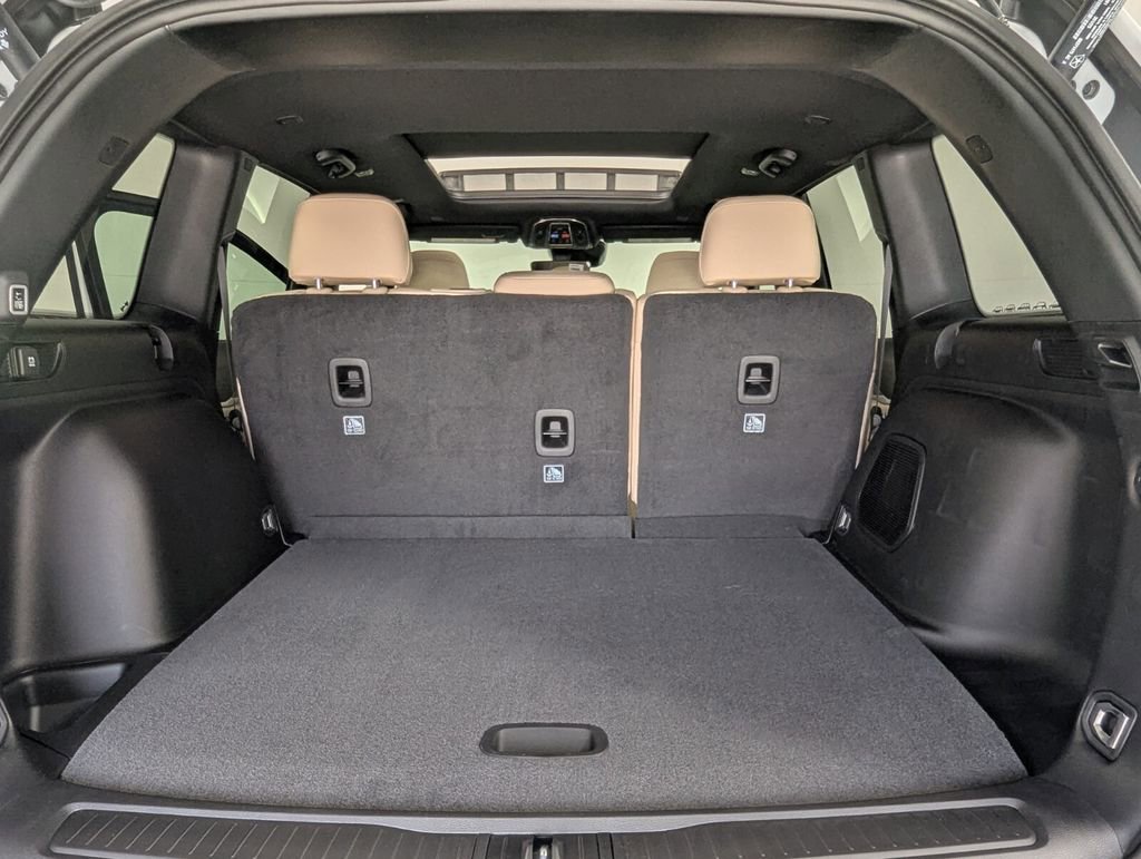 New 2026 Jeep Grand Cherokee Limited w/ Limited Altitude Package RWD image 28