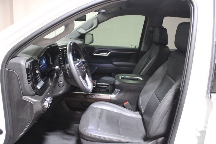 Used 2022 GMC Sierra 1500 SLT w/ SLT Convenience Package image 9