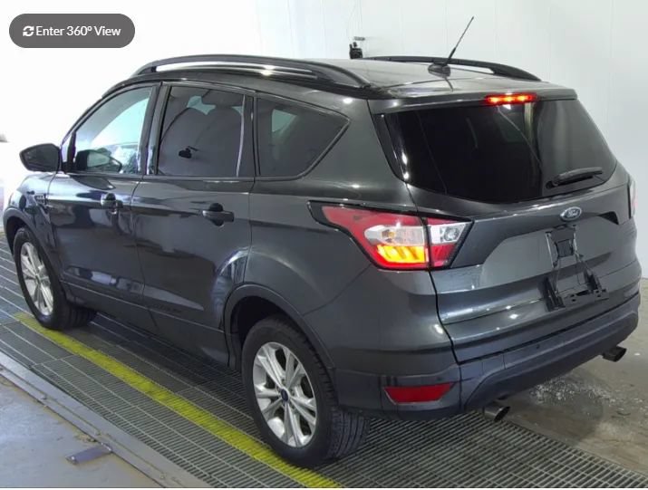 Used 2018 Ford Escape SE FWD image 3