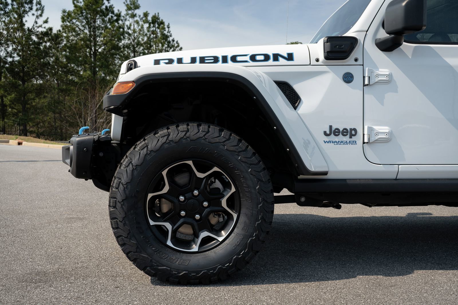 Used 2021 Jeep Wrangler Unlimited Rubicon 4xe w/ Dual Top Group image 4