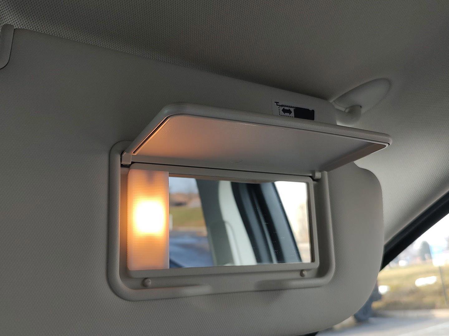 Used 2019 Ford Escape SE image 5