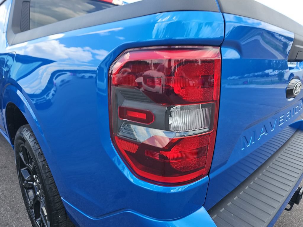 Used 2025 Ford Maverick Lobo AWD/4WD image 36