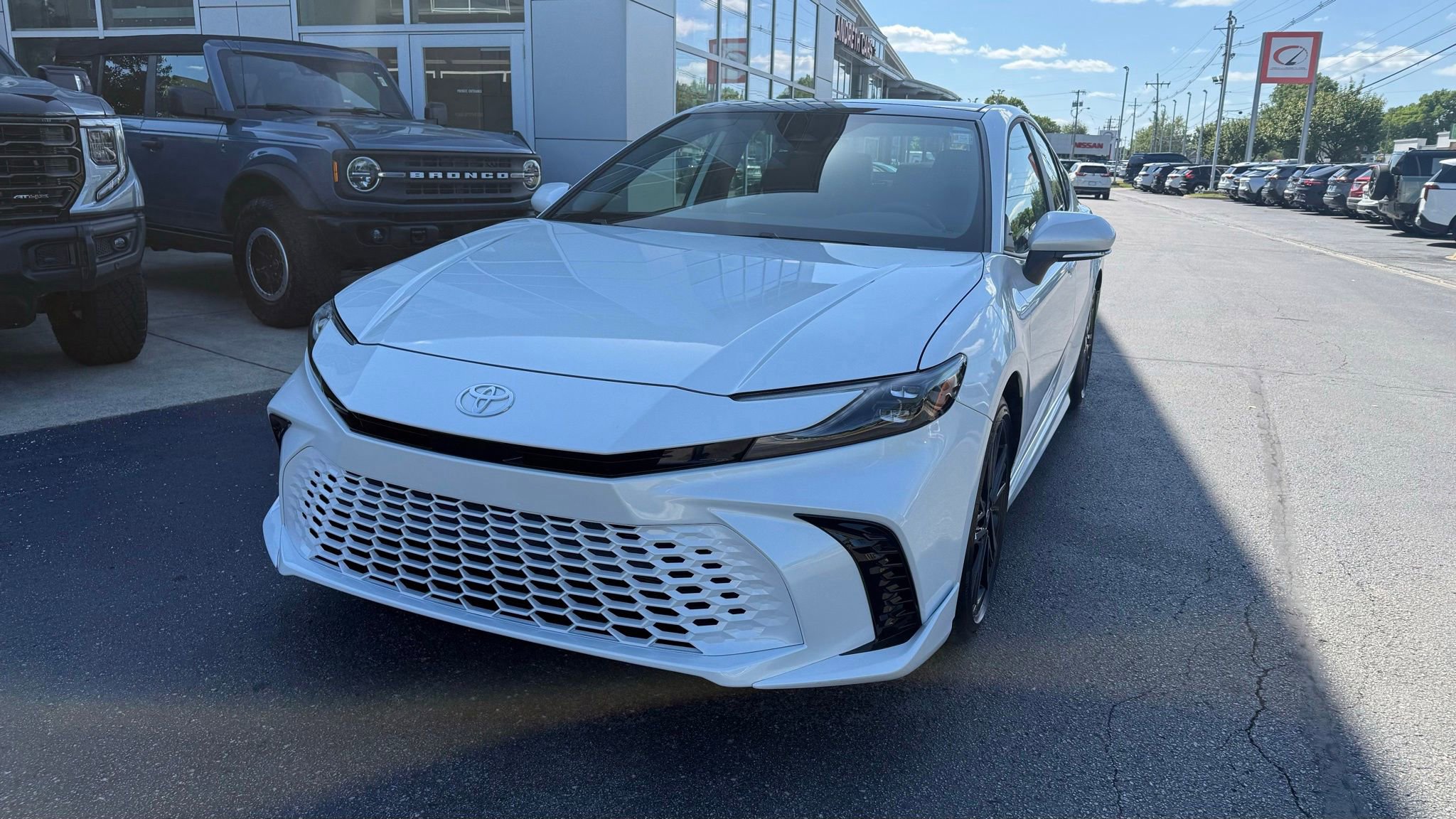 Used 2026 Toyota Camry XSE FWD video 3