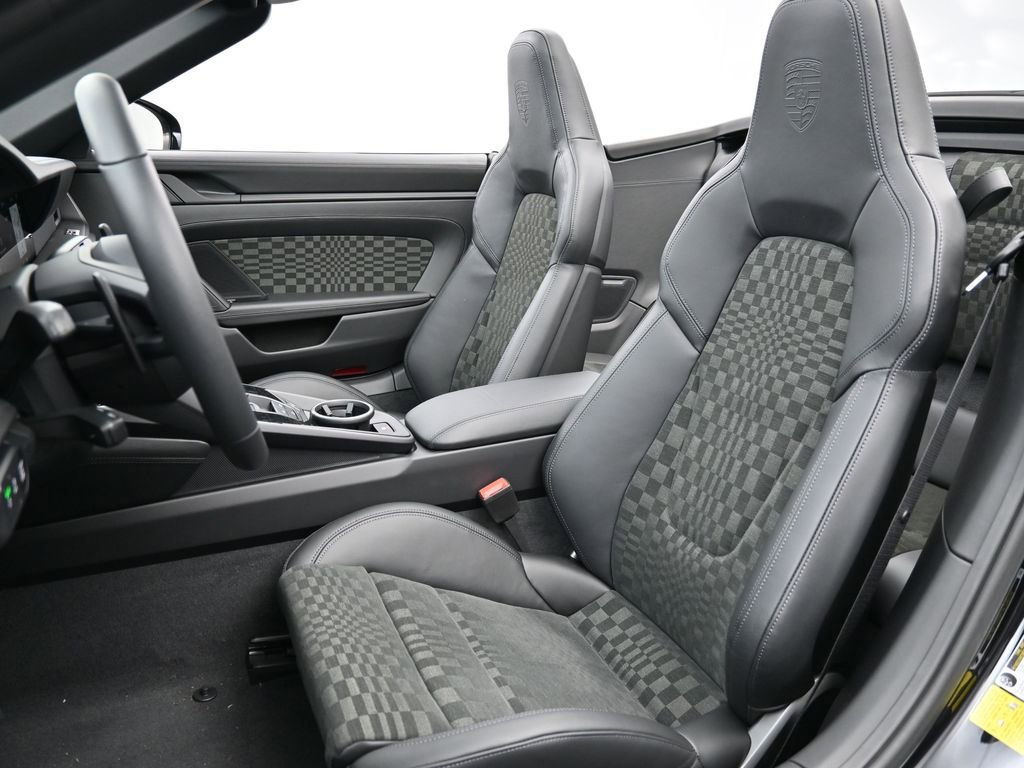 Certified 2026 Porsche 911 Carrera S RWD image 5