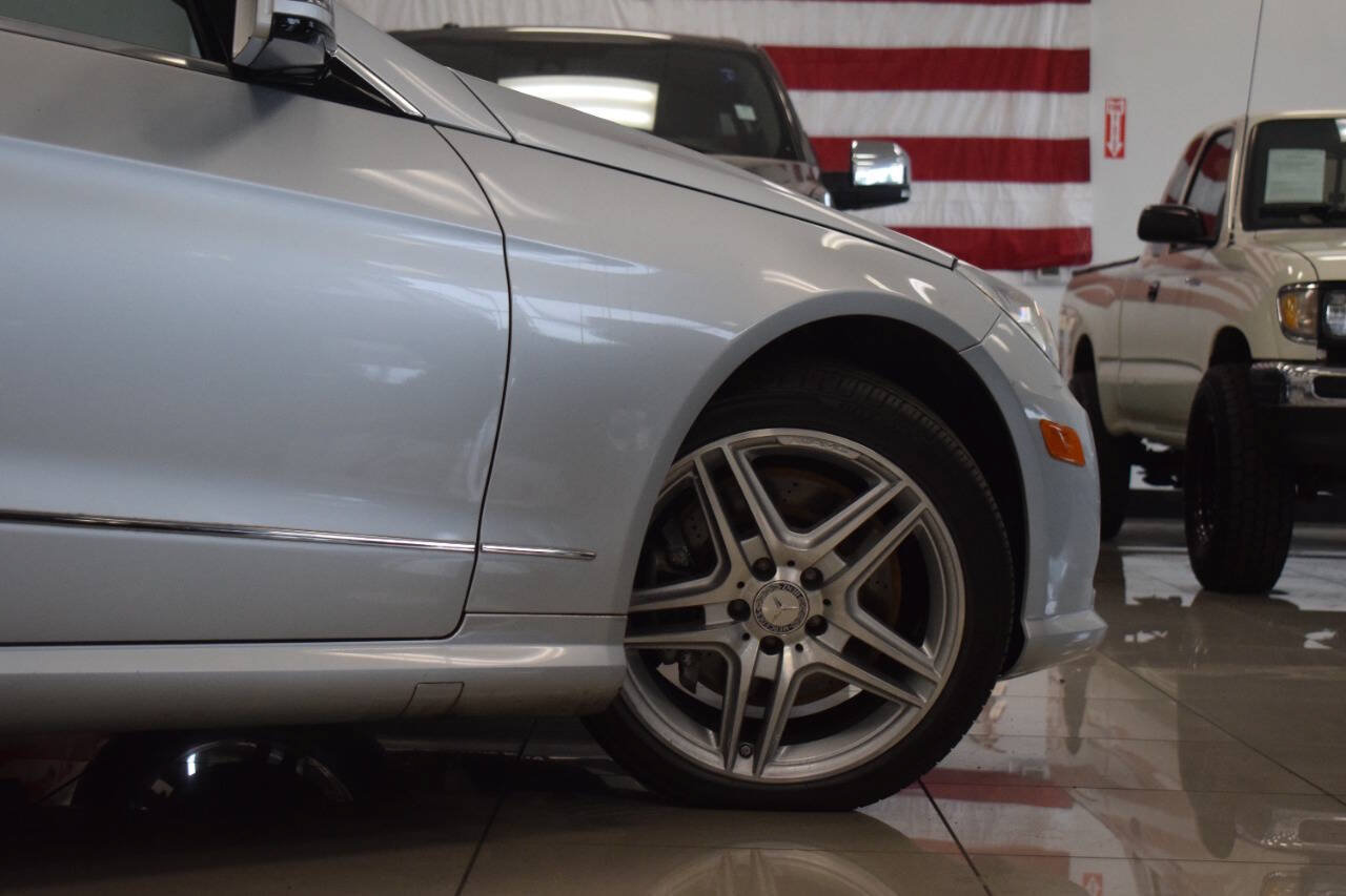 Used 2011 Mercedes-Benz E 550 Coupe image 27
