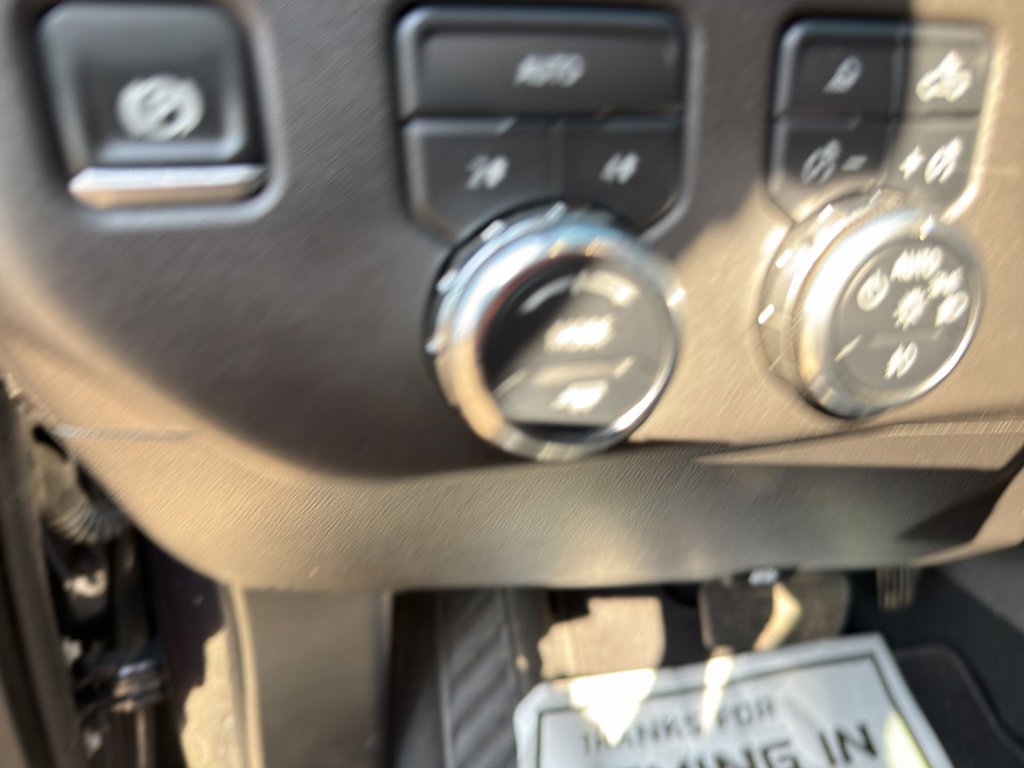 Used 2024 GMC Sierra 1500 SLT image 16