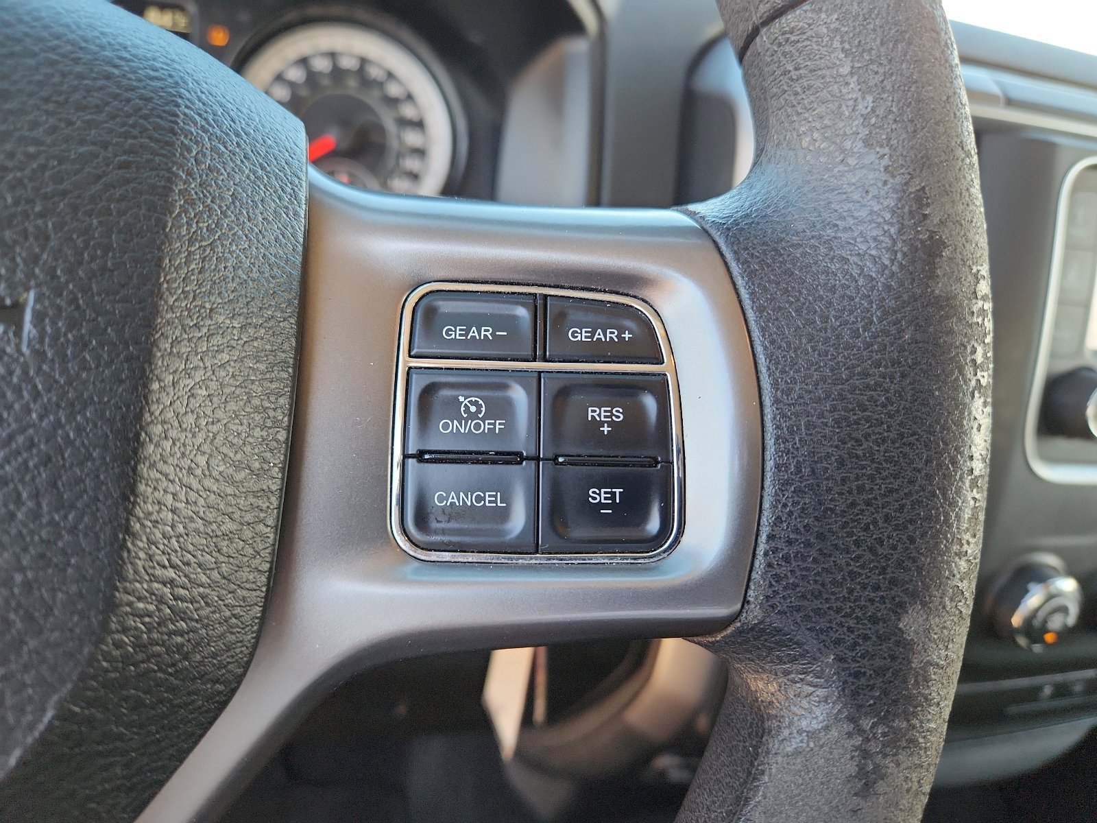 Used 2022 RAM 1500 Classic SLT RWD image 18