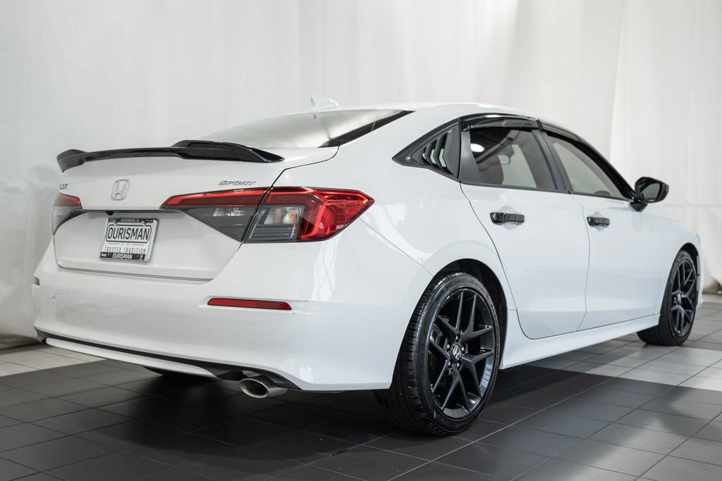 Used 2024 Honda Civic Sport image 4