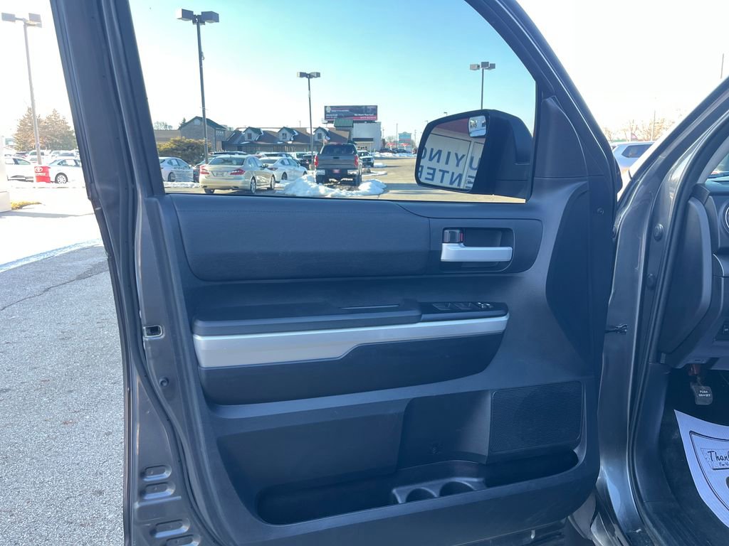 Used 2016 Toyota Tundra SR5 w/ TRD Off Road Package image 11