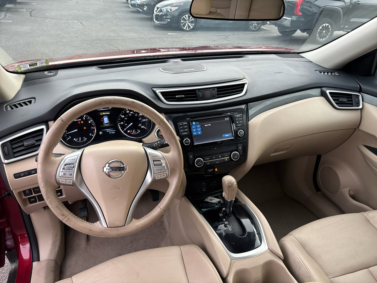 Used 2015 Nissan Rogue SL image 25