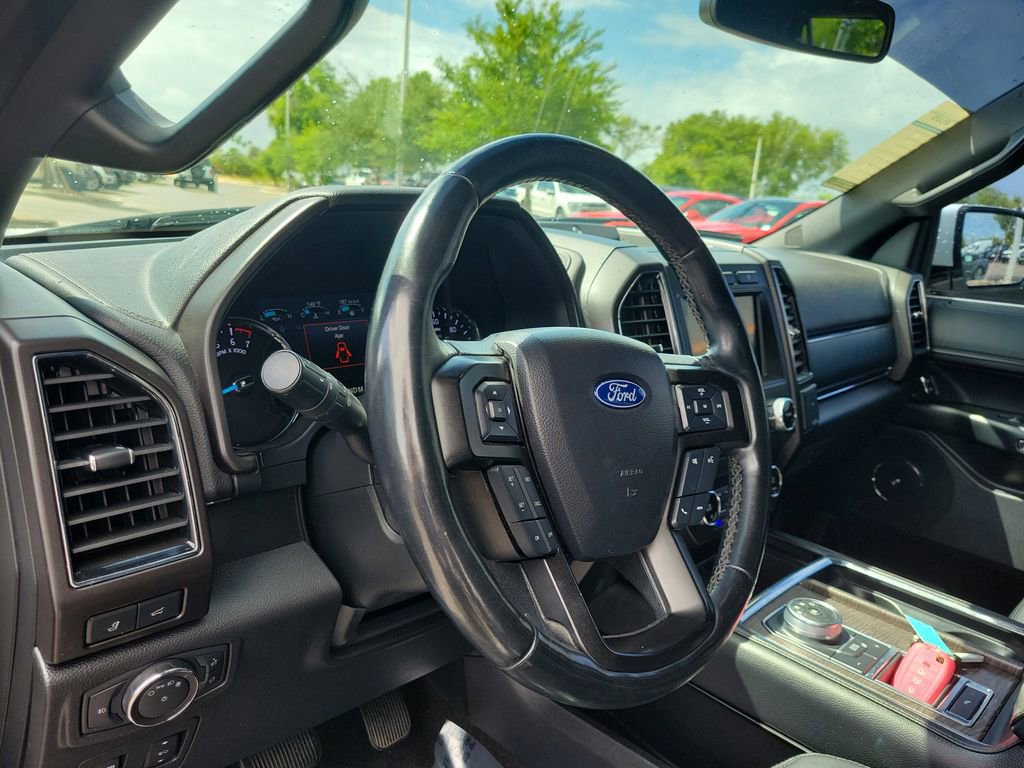 Used 2019 Ford Expedition Max Limited image 17