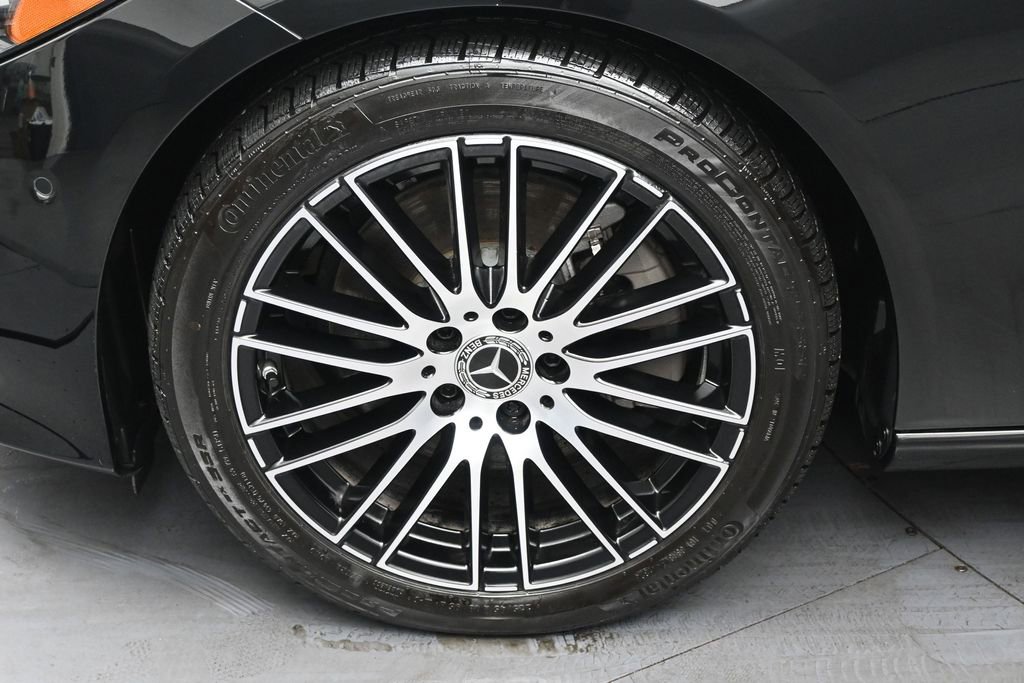 Used 2025 Mercedes-Benz C 300 4MATIC Sedan w/ Exclusive Trim Package image 39