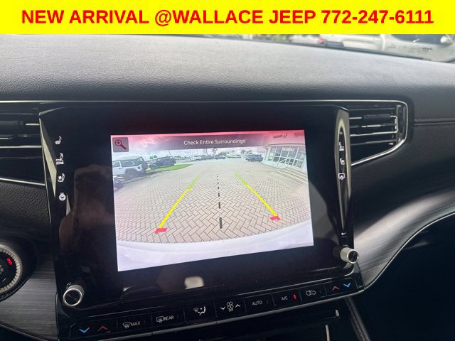 Used 2023 Jeep Wagoneer Series III w/ Premium Group I RWD image 7