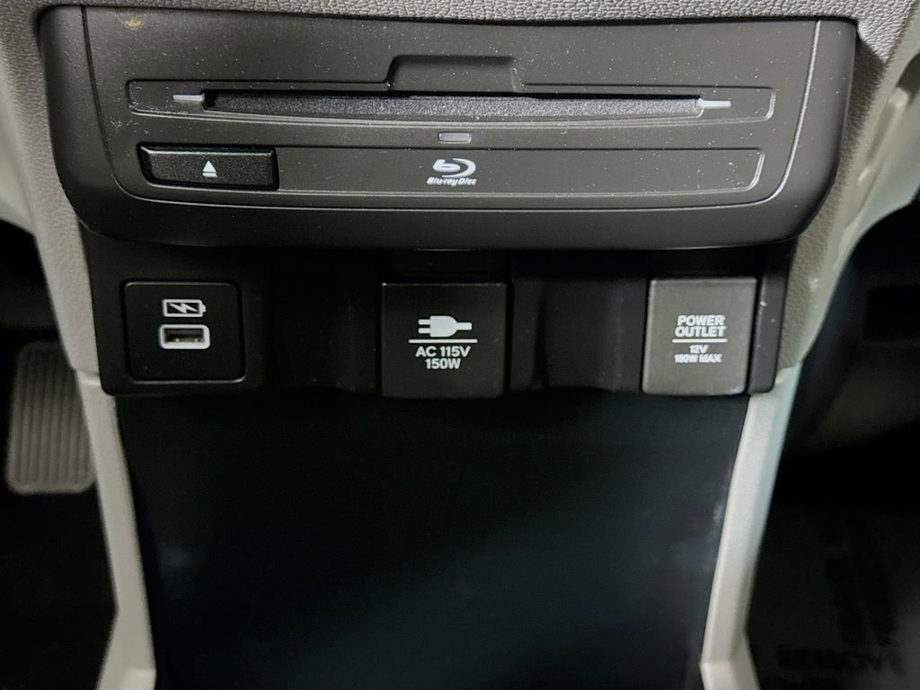 Used 2024 Honda Odyssey Elite image 37