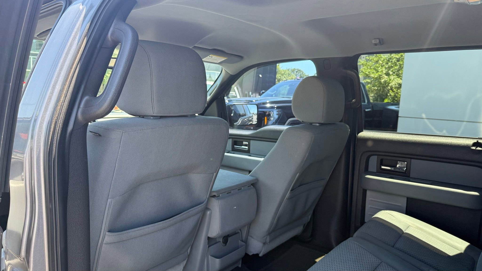 Used 2014 Ford F150 XLT w/ XLT Chrome Package AWD/4WD image 15