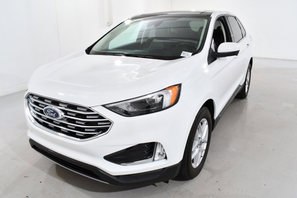 Used 2022 Ford Edge SEL w/ Convenience Package image 2