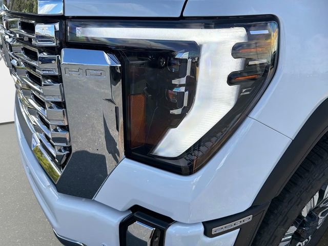New 2026 GMC Sierra 2500 Denali w/ Denali Reserve Package image 9