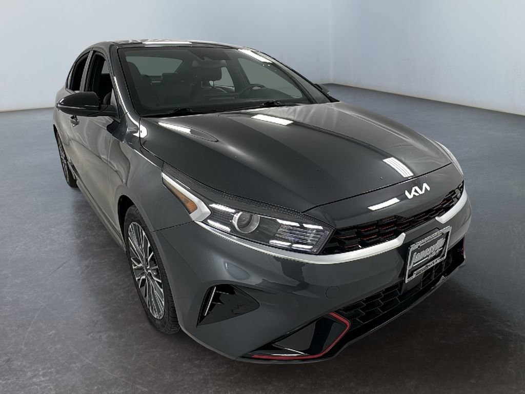 Used 2024 Kia Forte GT-Line video 1