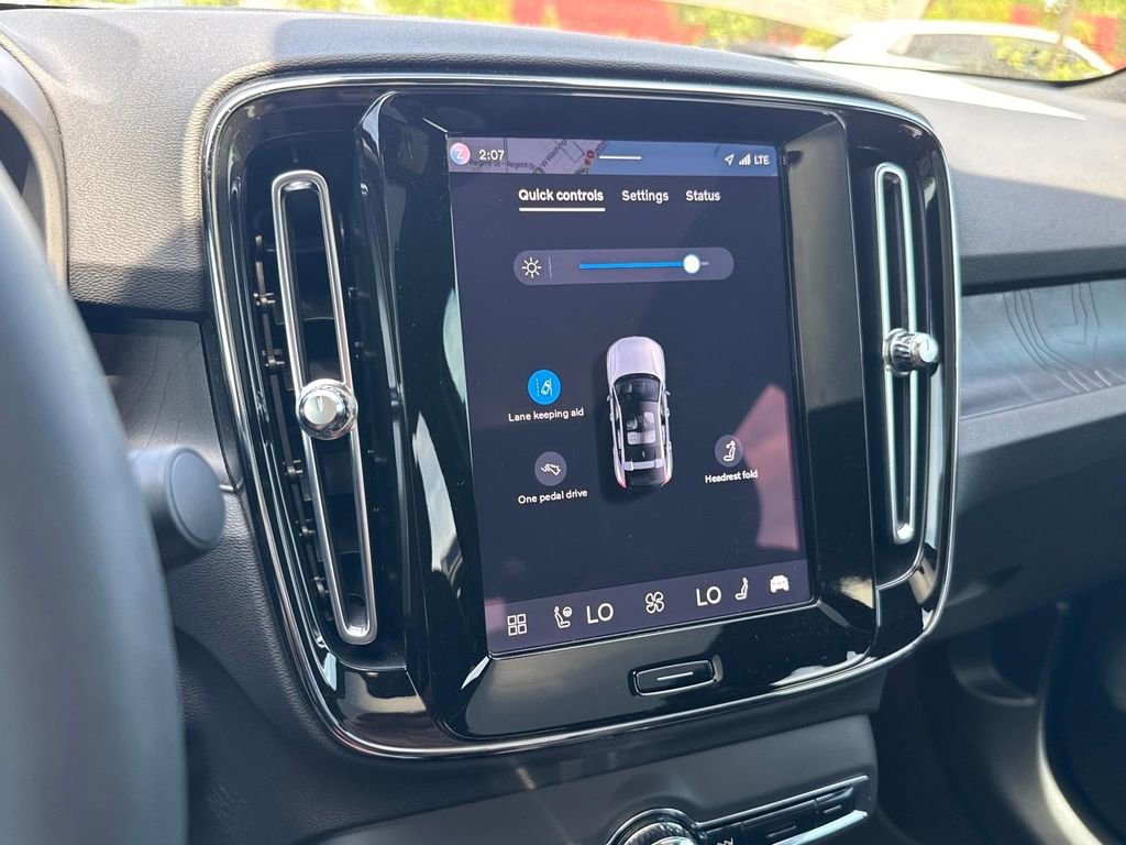 Certified 2023 Volvo C40 P8 Recharge Ultimate AWD/4WD image 18