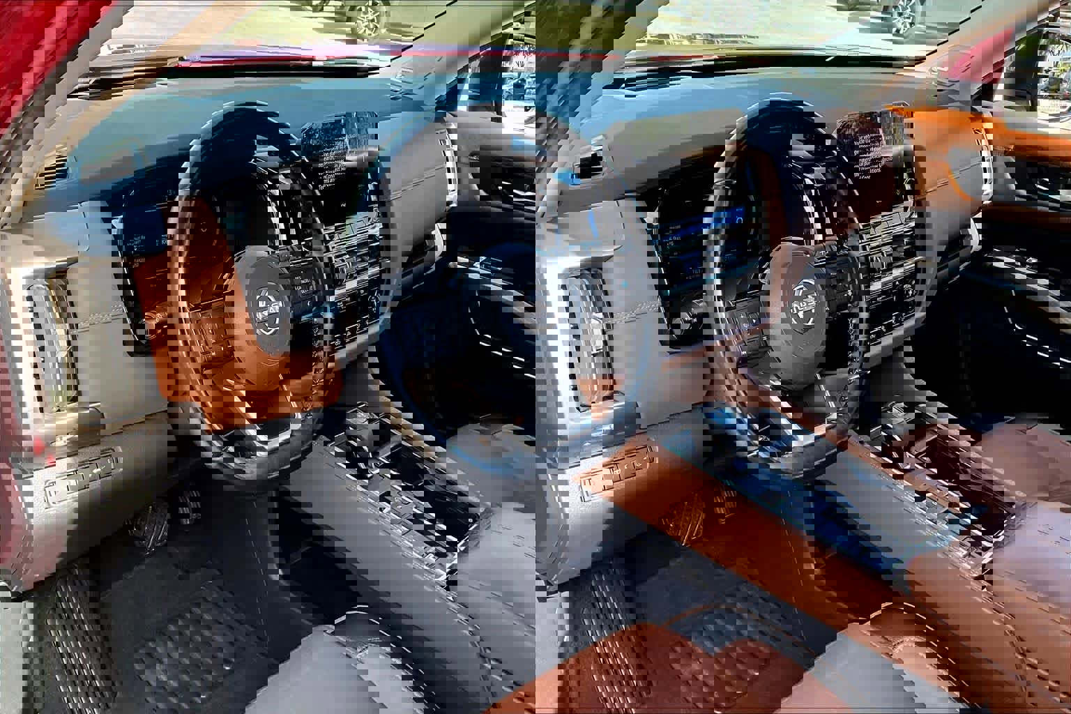 Used 2023 Nissan Pathfinder Platinum w/ Cargo Package FWD image 16