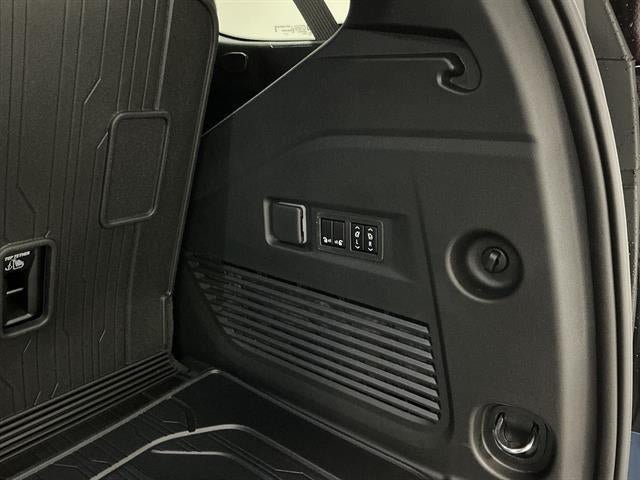 New 2026 GMC Yukon Elevation w/ LPO, Floor Liner Package AWD/4WD image 26