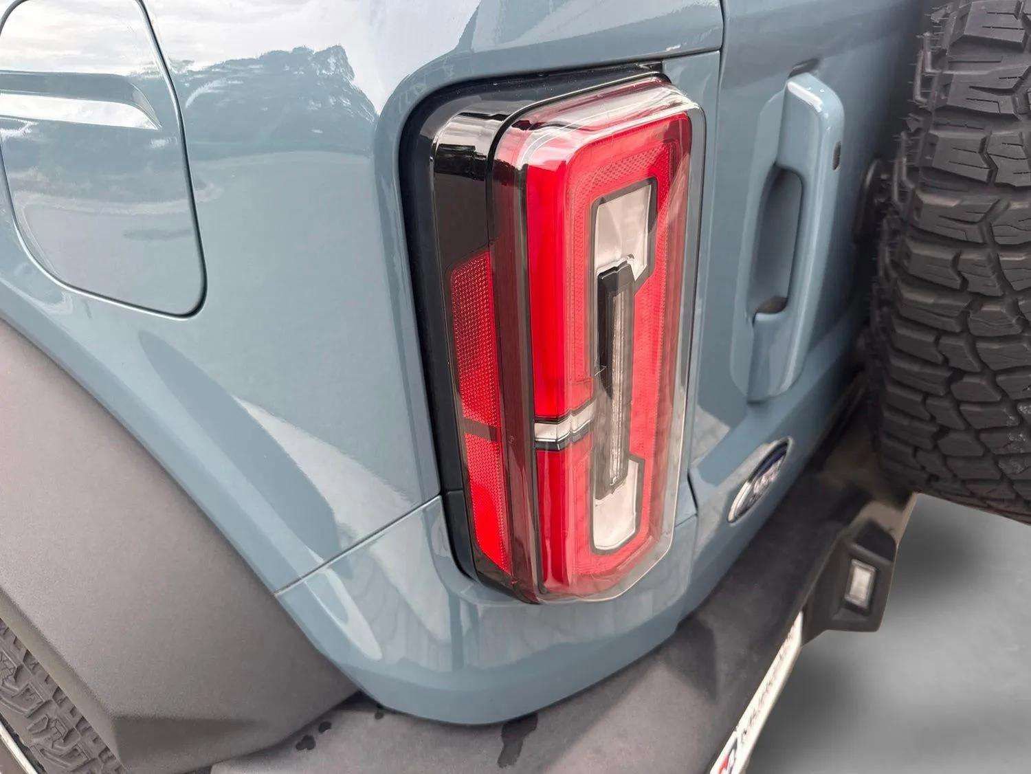 Used 2022 Ford Bronco Outer Banks w/ Sasquatch Package AWD/4WD image 44