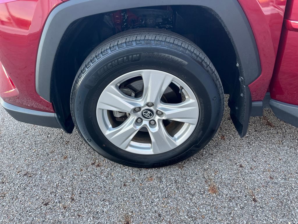 Certified 2021 Toyota RAV4 XLE image 30