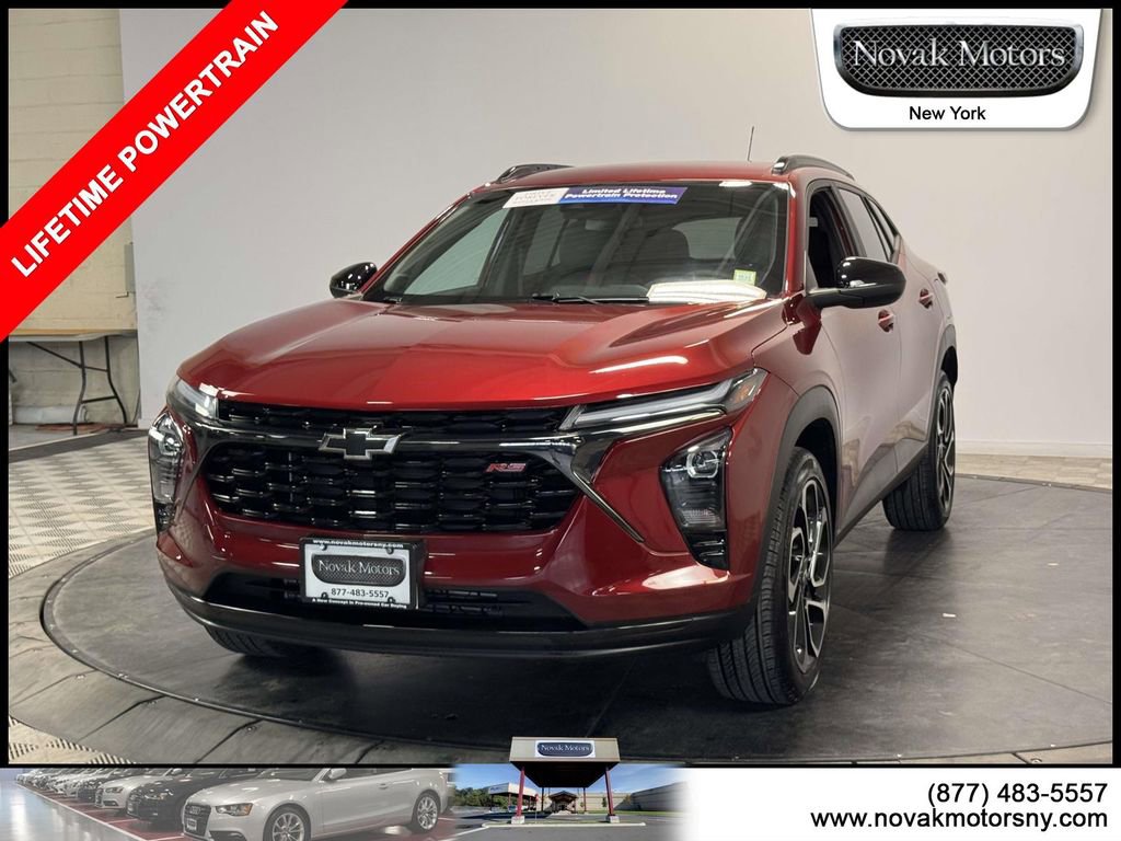 Used 2024 Chevrolet Trax RS FWD image 4