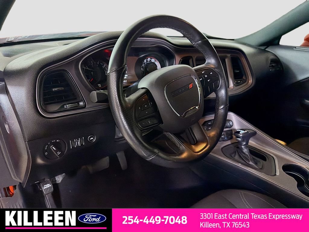 Used 2023 Dodge Challenger SXT w/ Blacktop Package image 10