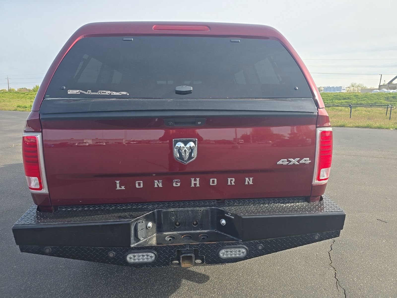 Used 2018 RAM 3500 Laramie Longhorn w/ Longhorn Southfork Package AWD/4WD image 11